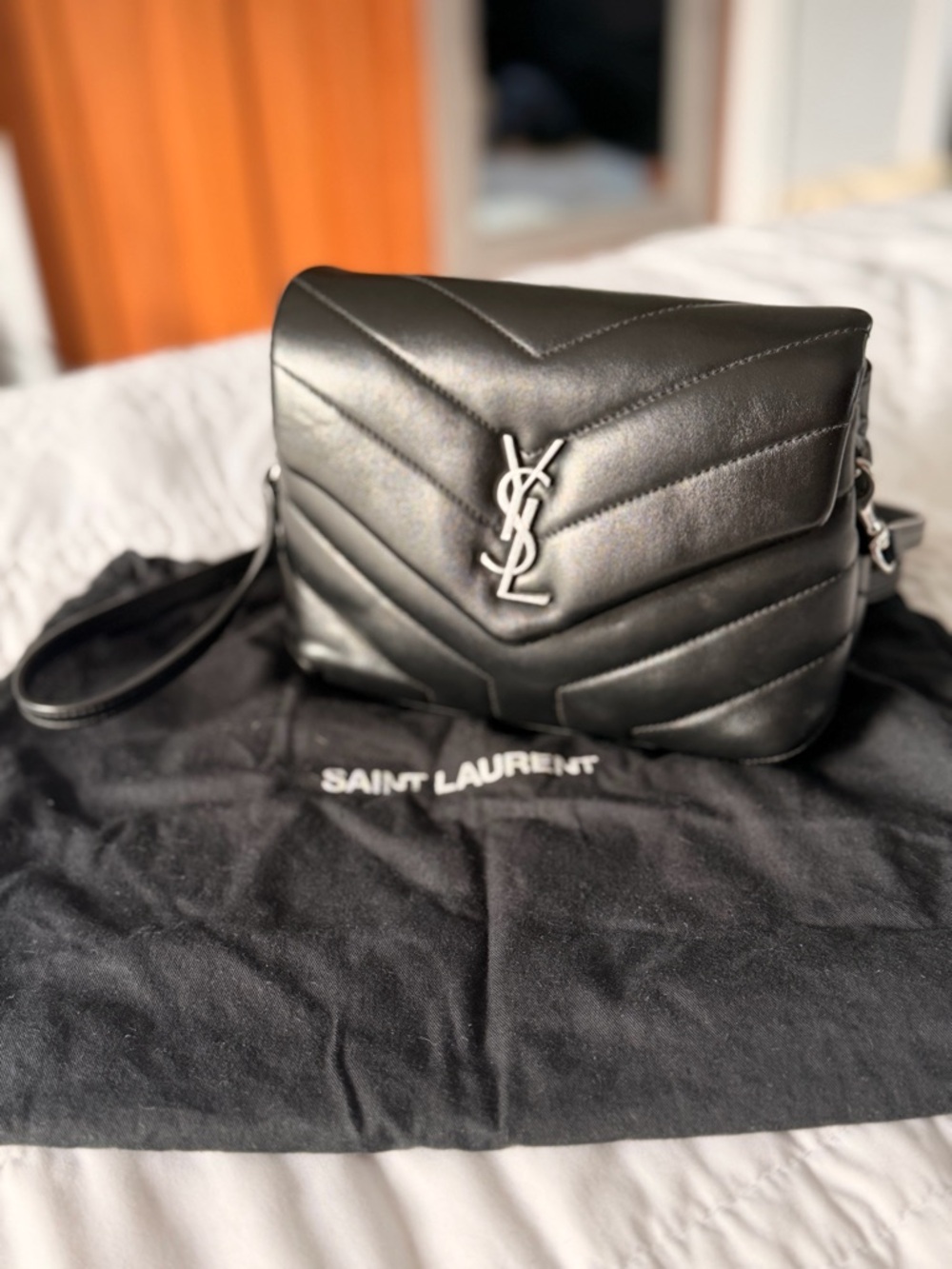 Saint Laurent Black Lambskin Loulou toy bag with Silver hardware - Picture 2 of 11